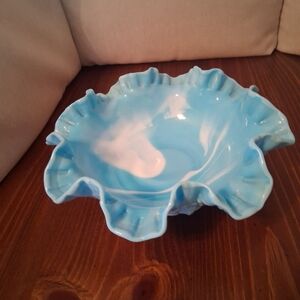 Vintage FENTON LARGE CABBAGE ROSE BOWL